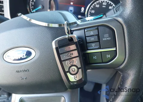 2021 Ford F-150 Xlt z USA, uszkodzony, nr VIN 1FTEW1EP4MFA23803